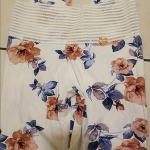 Cute booty lounge leggings